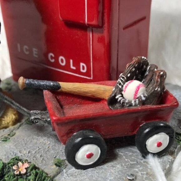 Coca-Cola x Boyds Bears Bearstone Collection 'Billy...The Pause That Refreshes' - Picture 4 of 9